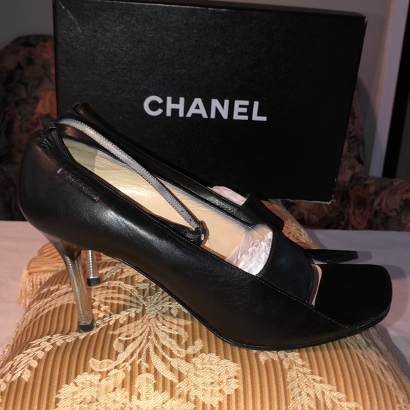 CHANEL Classic Open Toe Heels - Picture 12 of 14